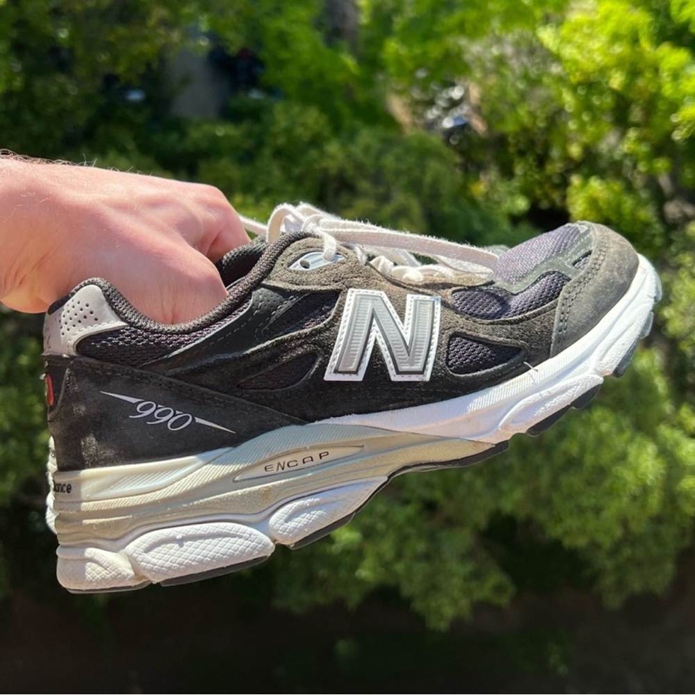 New Balance 990 v3 Size Women's 7.5 Made in USA - W990BK3 Black Running Shoes